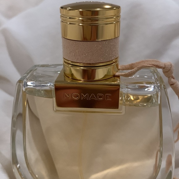 Chloe Nomad perfume 2.5 oz - Picture 2 of 2